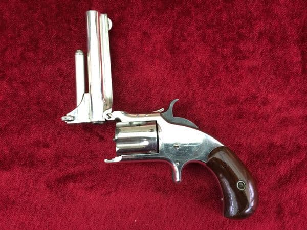 X X X  SOLD X X X  Smith & Wesson  Rimfire Revolver circa 1865-1875. Excellent condition. Ref 9127.